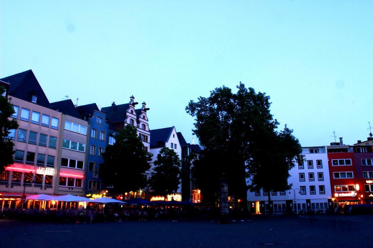 Koncept Hotel Zum Kostbaren Blut Colonia Exterior foto